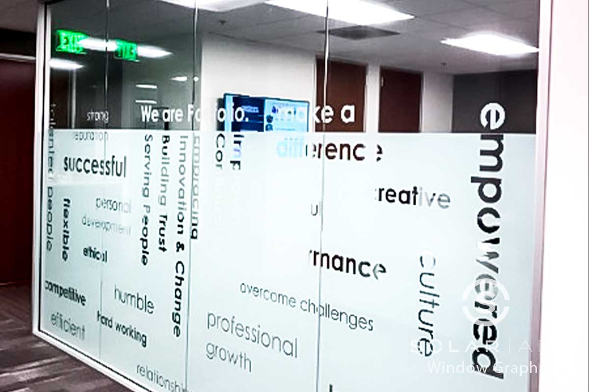 window graphics for businesses lake forest california